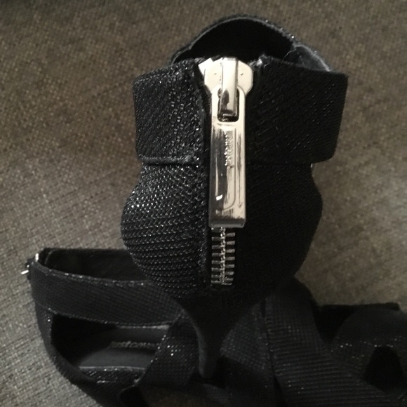 New Just Cavalli 5” black cage sandals 39 8.5 - Picture 8 of 11